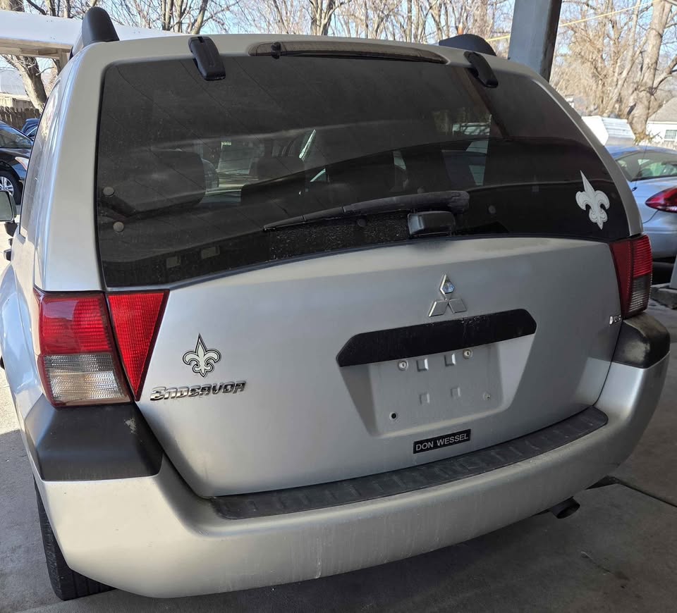 2005 Mitsubishi Endeavor LS