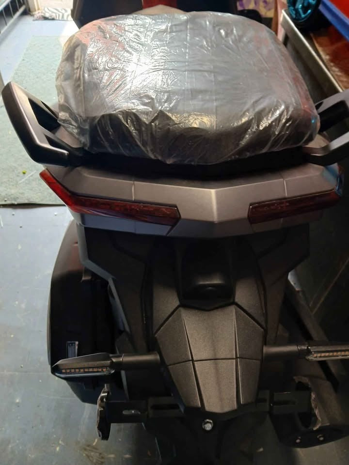 300cc Icebear Defender Street Scooter