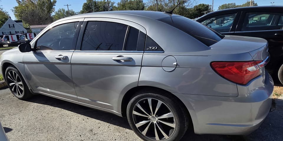 2014 Chrysler 200 S