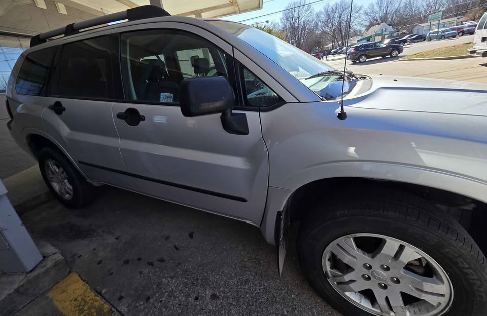2005 Mitsubishi Endeavor LS