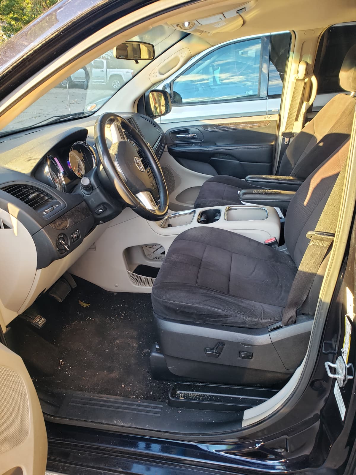 2011 Dodge Grand Caravan Crew