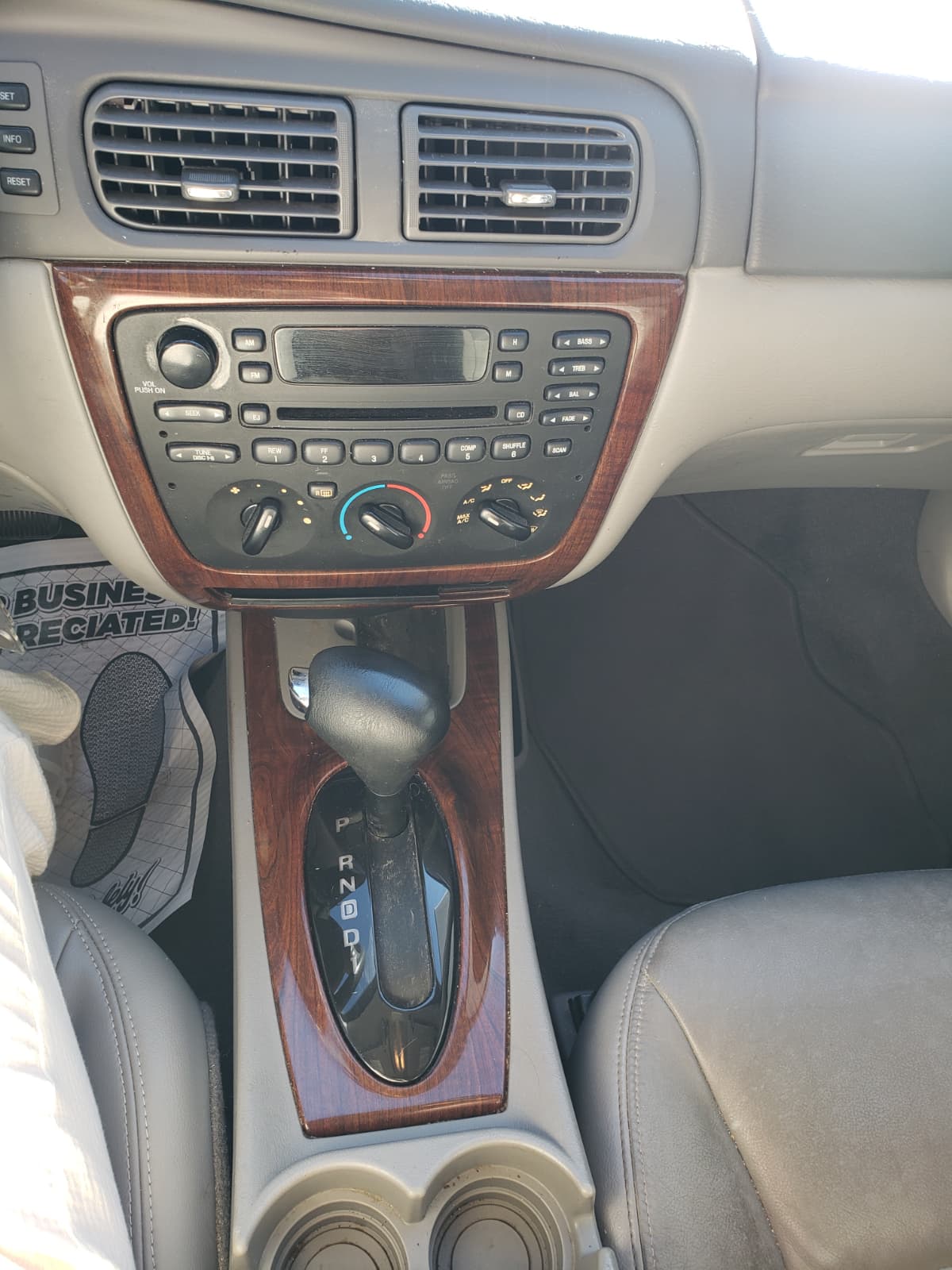 2003  Ford Taurus SEL