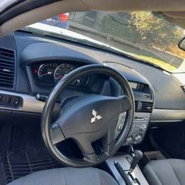 2011 Mitsubishi Galant SE