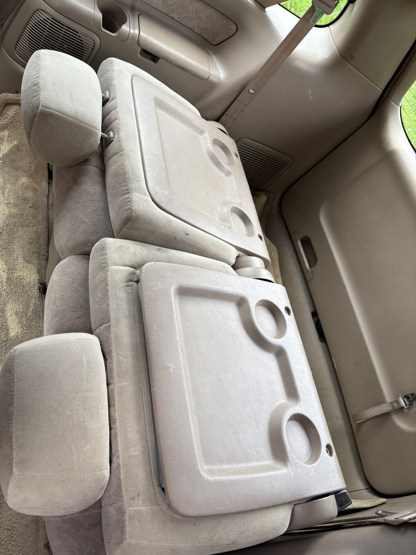 2000 Toyota Sienna LE Christmas Special