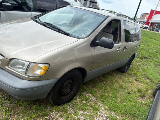 2000 Toyota Sienna LE Christmas Special